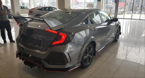 HONDA CIVIC FC5 2016-2020 IÇIN UYUMLU TYPE-R ARKA TAMPON